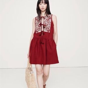 NWT Banana Republic Sleeveless TENCEL Linen Dress with Embroidered Detail